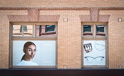 Window advertisements for Modo and NW77